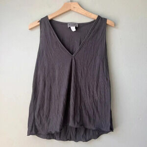 Surrealist Studio Womens V-Neck Sleeveless Top Gray‎